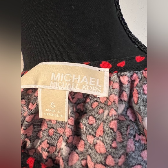 ⭐️MICHAEL By Michael Kors blouse - Picture 5 of 7